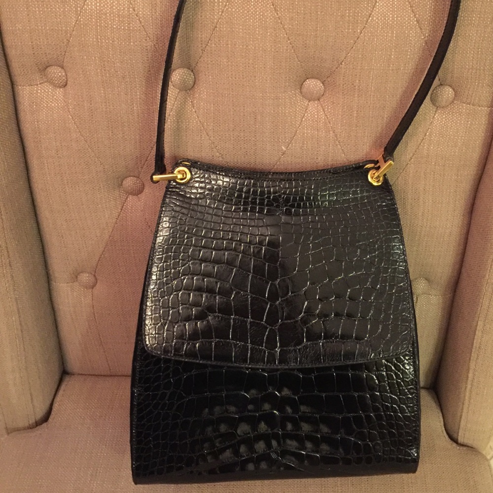 SOLD Bally shoulder handbag (SOLD)